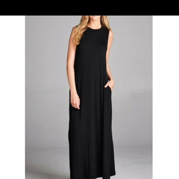 long black maxi dress with pockets